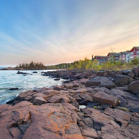 Cove Point Lodge Beaver Bay Eksteriør billede