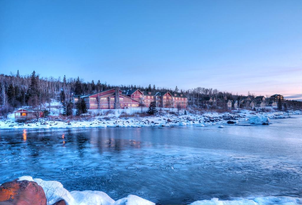 Cove Point Lodge Beaver Bay Eksteriør billede