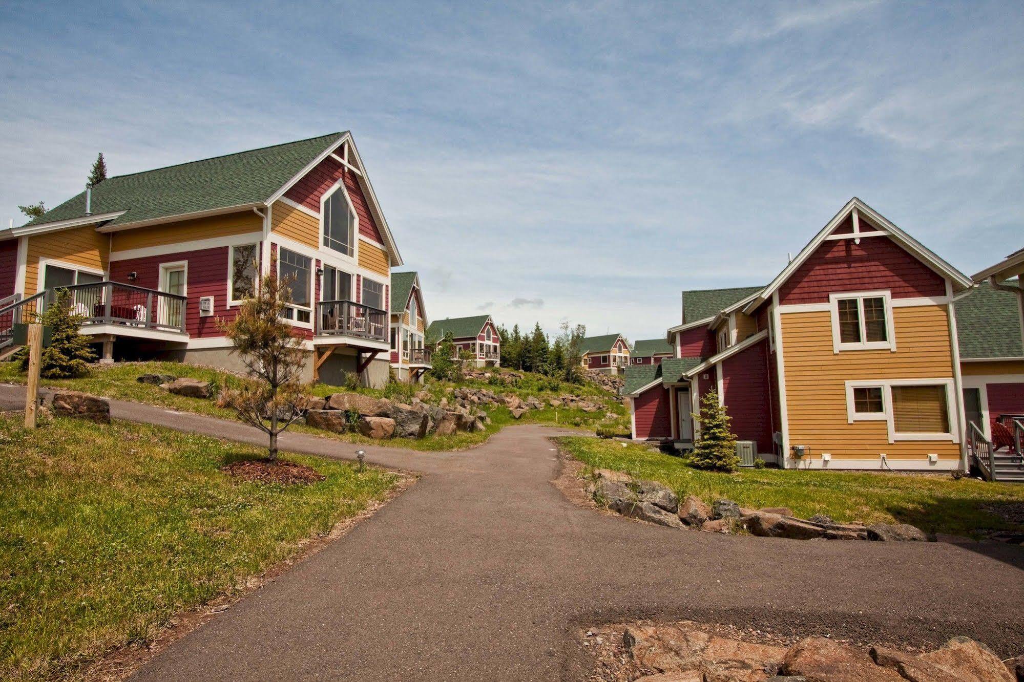 Cove Point Lodge Beaver Bay Eksteriør billede